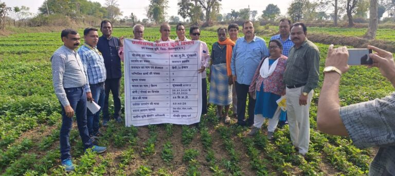 मस्तूरी-ब्लाॅक-के-गांवों-में-किसानों-ने-किया-फसल-प्रदर्शन-18229200752562791264.jpg