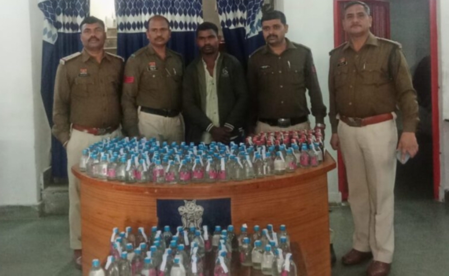 पुलिस अधीक्षक के निर्देश पर अवैध शराब के खिलाफ अभियान तेज     रतनपुर पुलिस की बड़ी कार्रवाई, 50.400 लीटर अवैध शराब जब्त